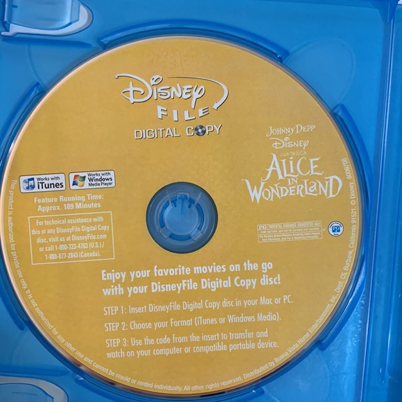 Alice in Wonderland 3 Disc set Blu Ray, DVD and Digital Copy - Picture 4 of 6
